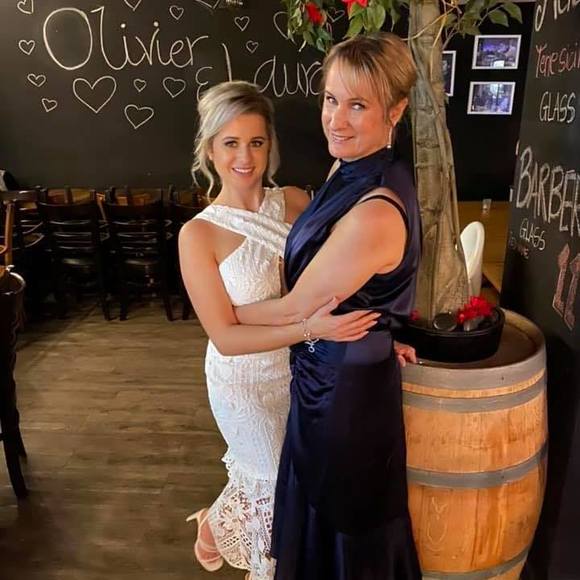 Meet your Posher, Anna - Picture 1 of 1